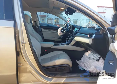 2018 Honda Accord Ex-L 2.0T z USA, uszkodzony, nr VIN 1HGCV2F60JA040128